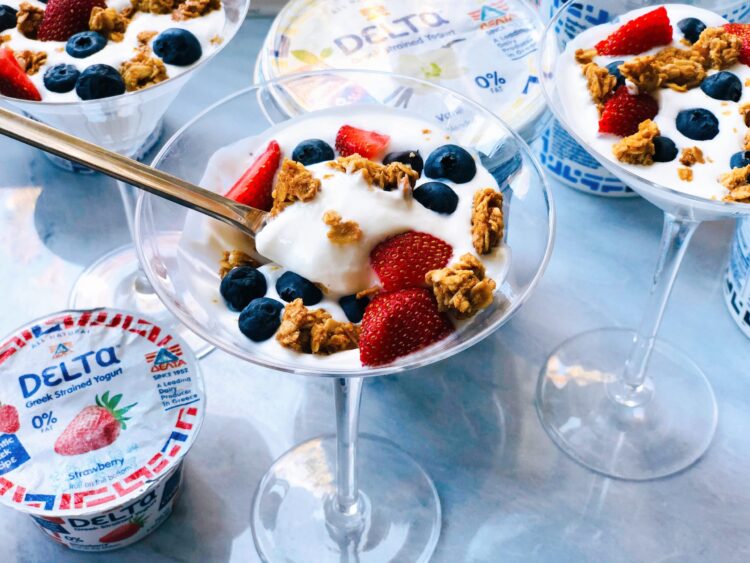 Quick and Easy Kids Yogurt Parfait