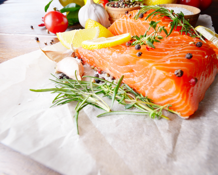 Parchment Baked Lemon Rosemary Salmon “Salmon En Papillote